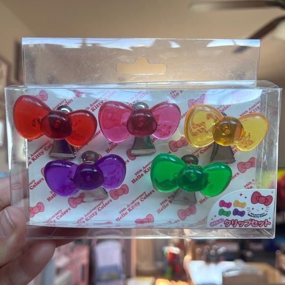 Sanrio Hello Kitty Clip Set - Picture 1 of 2